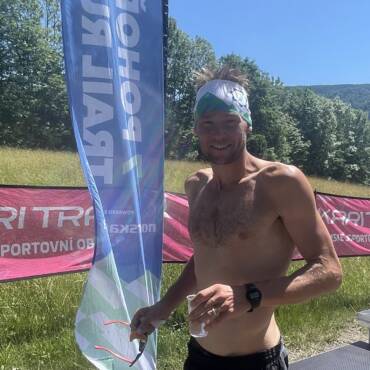 Jan Hradecký zvítězil na trati 20+ km